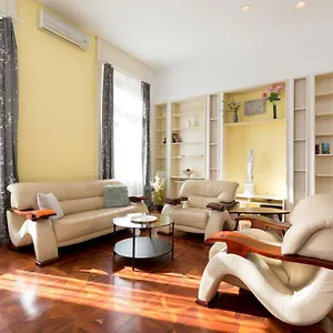 https://luxury-central-apartment-budapest.inbudapesthotels.com